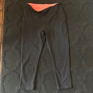 Marika‎ Black and Pink Leggings for Active Comfort